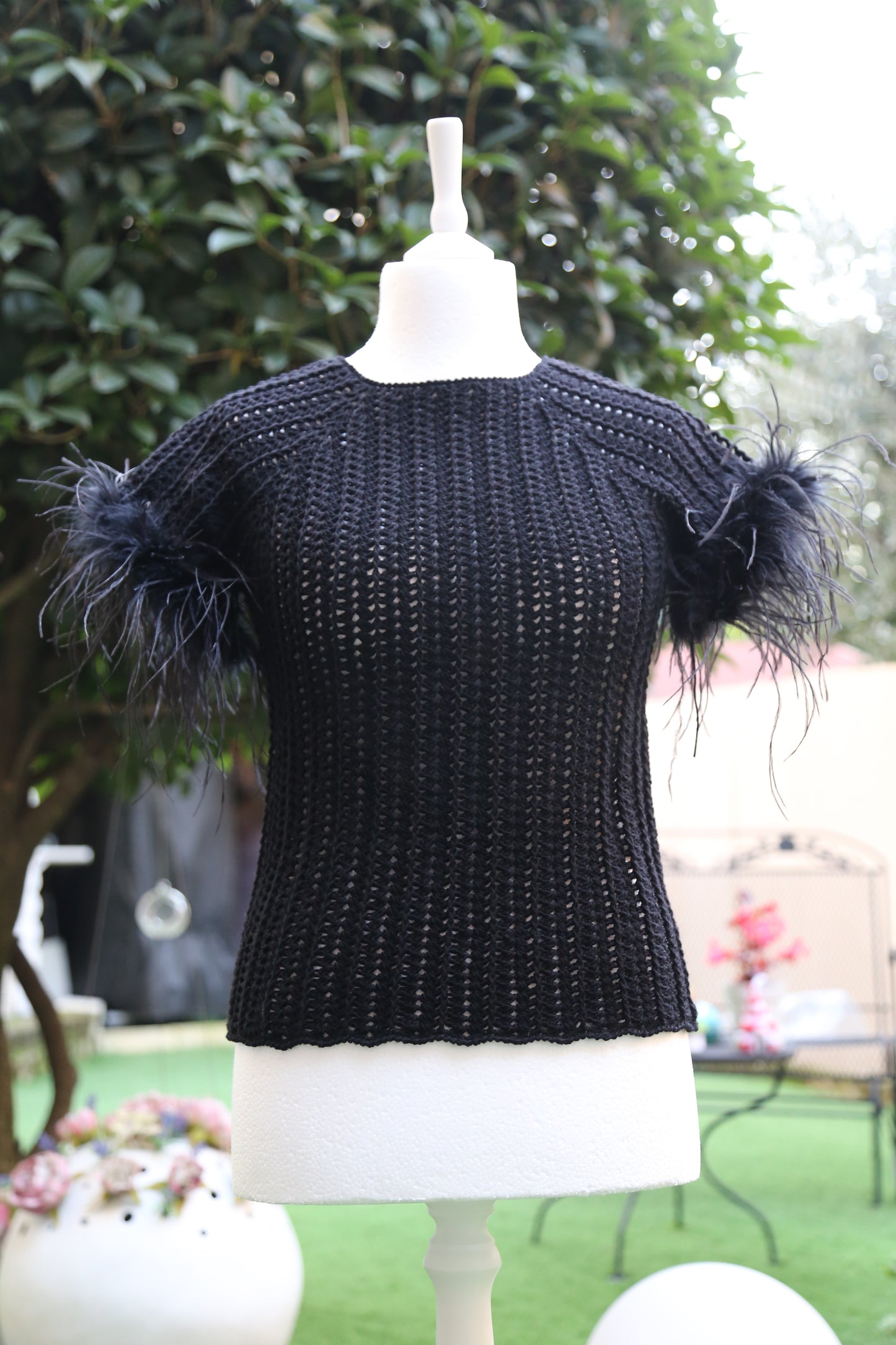 Maglia estiva realizzata completamente a mano