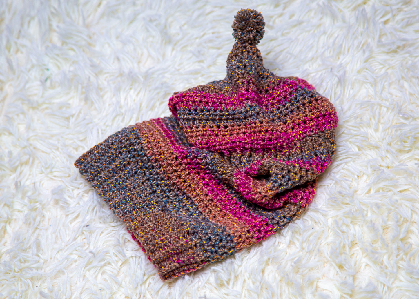 vestito pet con cappuccio fatto a mano