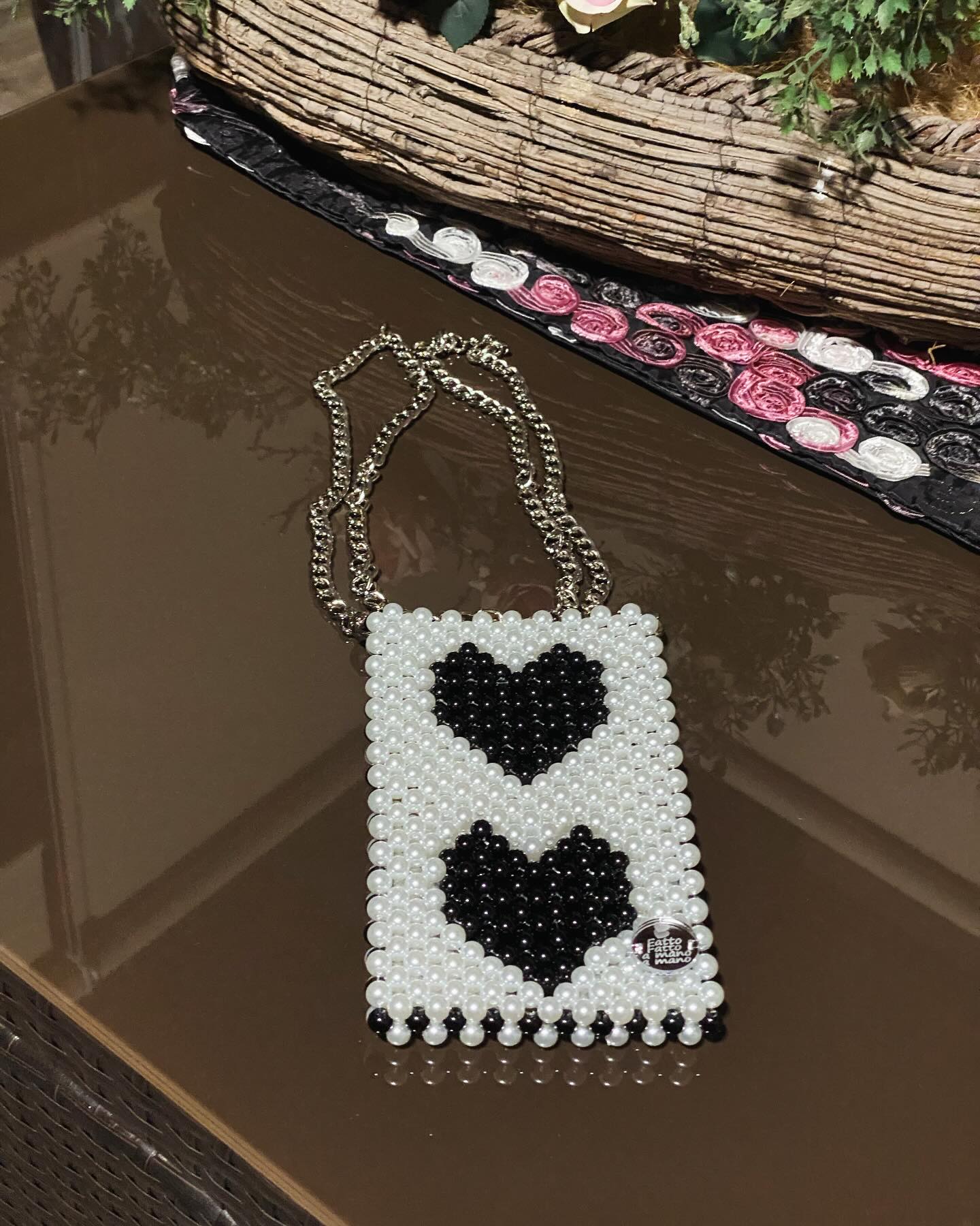 Porta telefono di lusso con perline fatto a mano