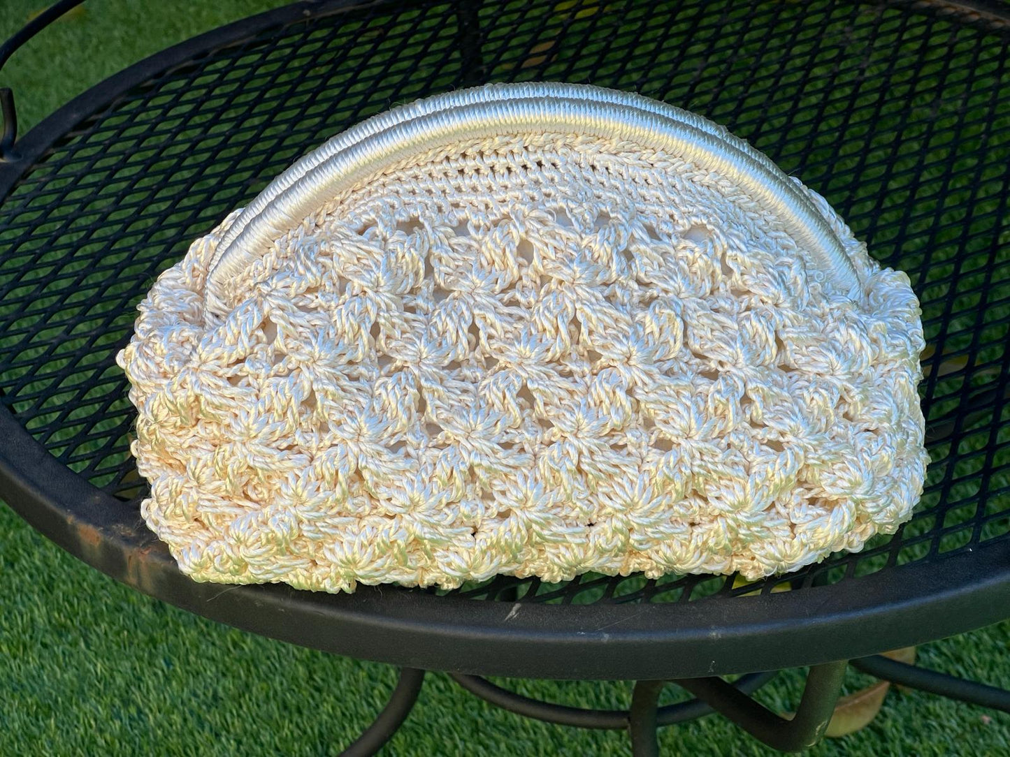 Pochette Paris completamente realizzata a mano